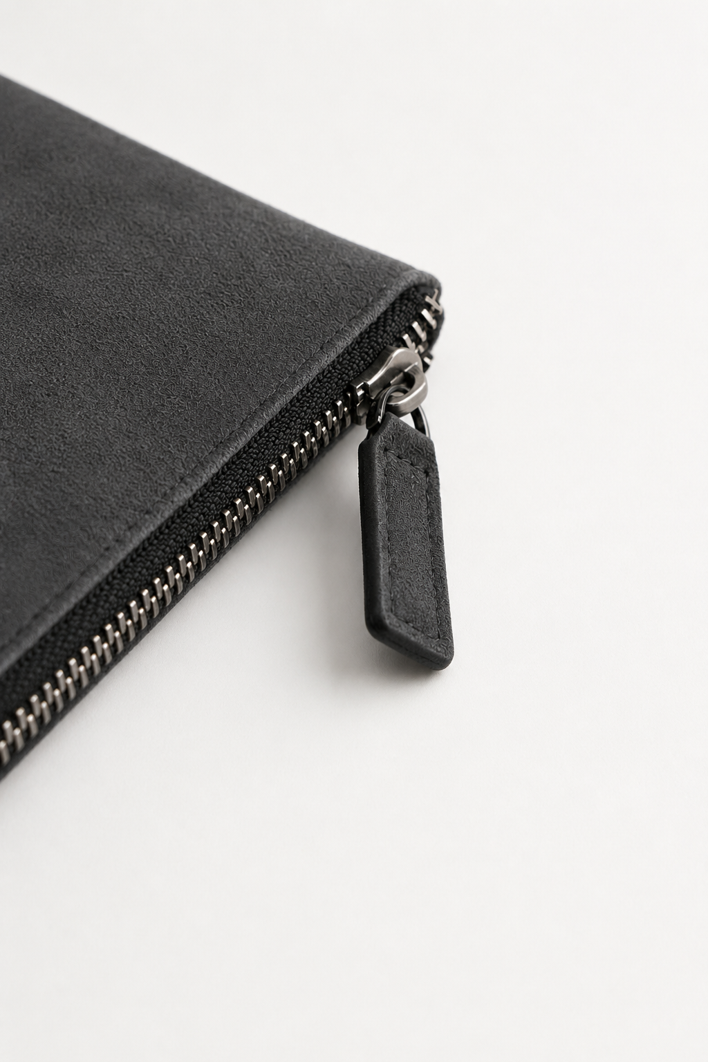 Borsa a Clutch Alcantara Grigio Scuro