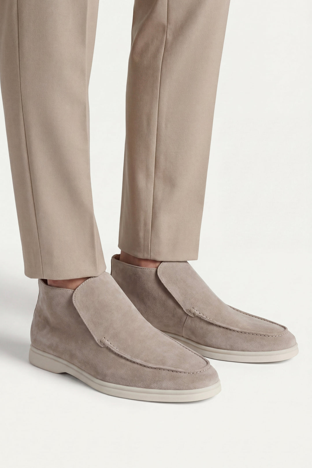 High Top Capri in Camoscio Taupe | Nico Milan