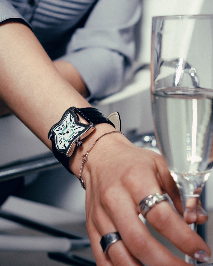 Orologio Melting Quadrato Argento Small | Nico Milan