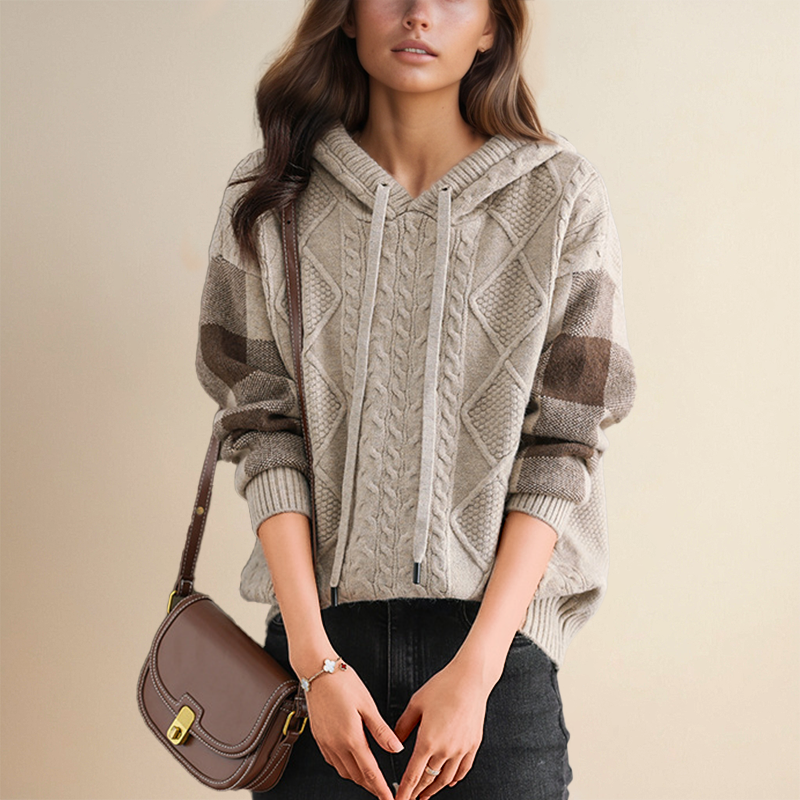 Julie | Maglione con Cappuccio in Maglia a Trecce | Nico Milan